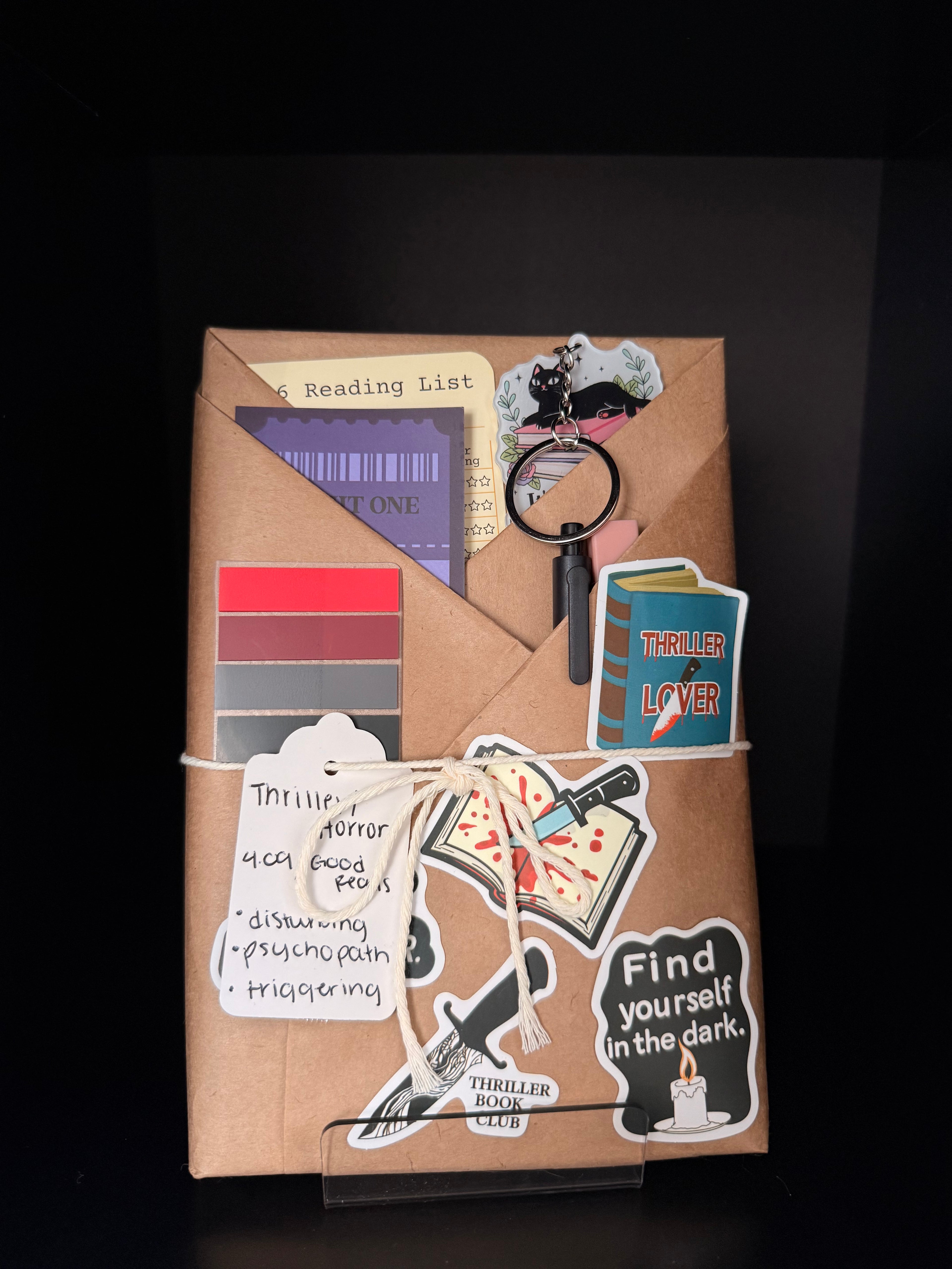 Thriller Blind Date with a Book
